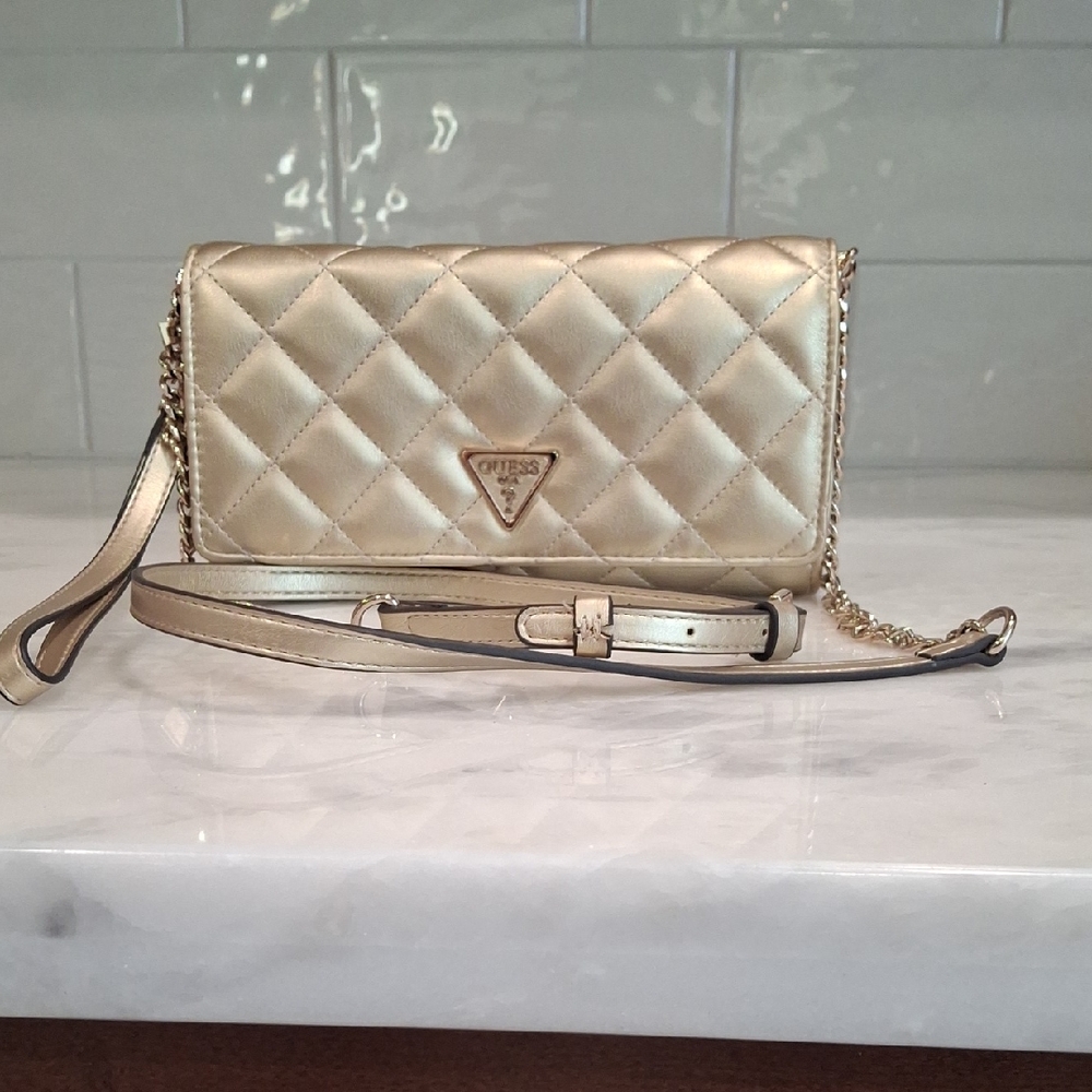 Crossbody/Wristlet
